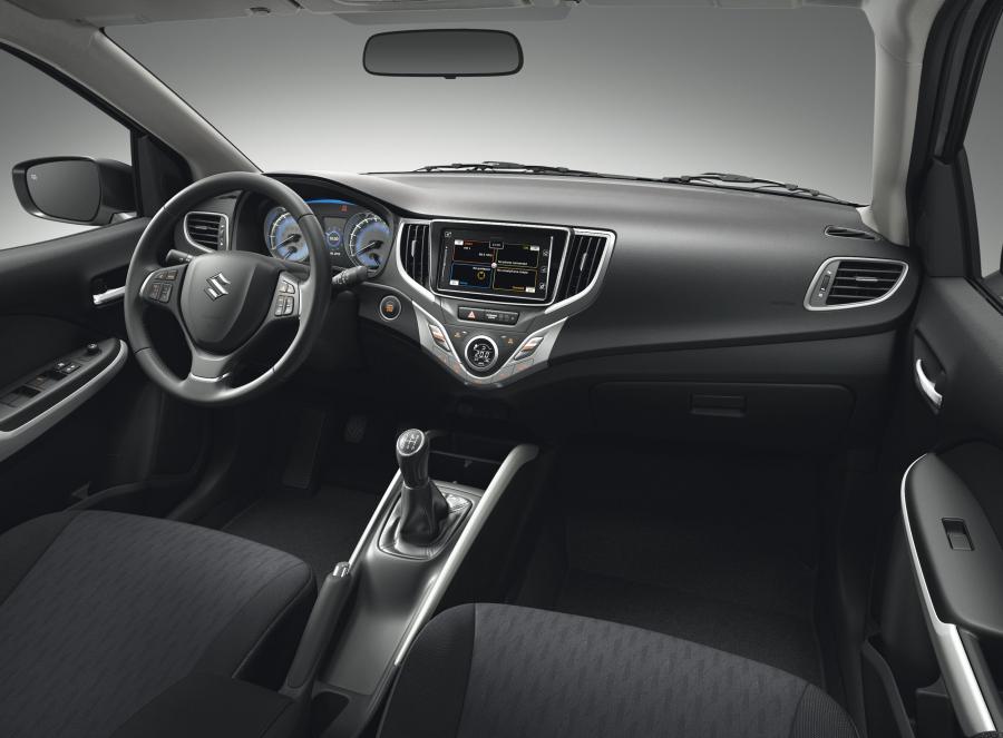  Suzuki Baleno 2015 года  (фото 25 из 29)